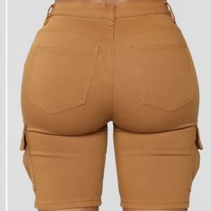 Brown Bermuda denim shorts